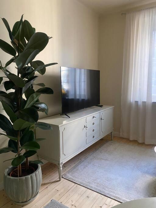 Apartment Enchanting 1br W/ King Bed In Unbeatable Location Helsinki