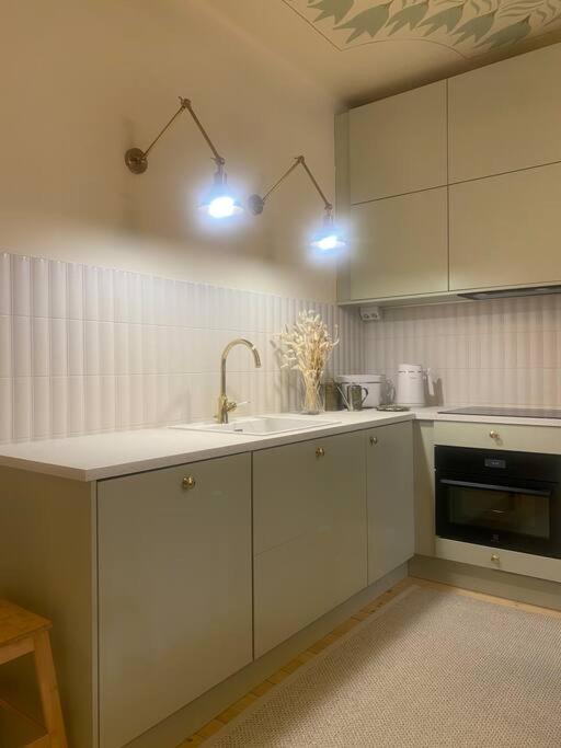 Apartment Enchanting 1br W/ King Bed In Unbeatable Location Helsinki